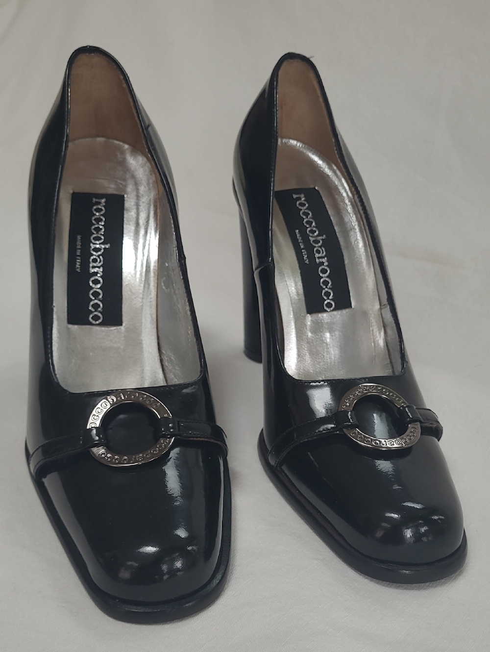 Roccobarocco Black Patent Leather Ring-Accent Pumps